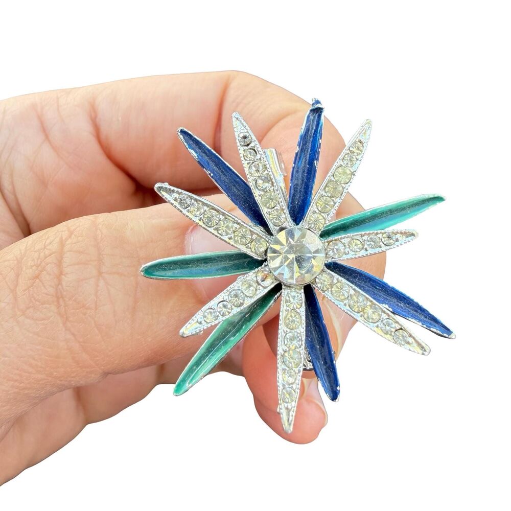 Vintage Jewelry Blue and Silver Tone Flower Brooch Floral Pin